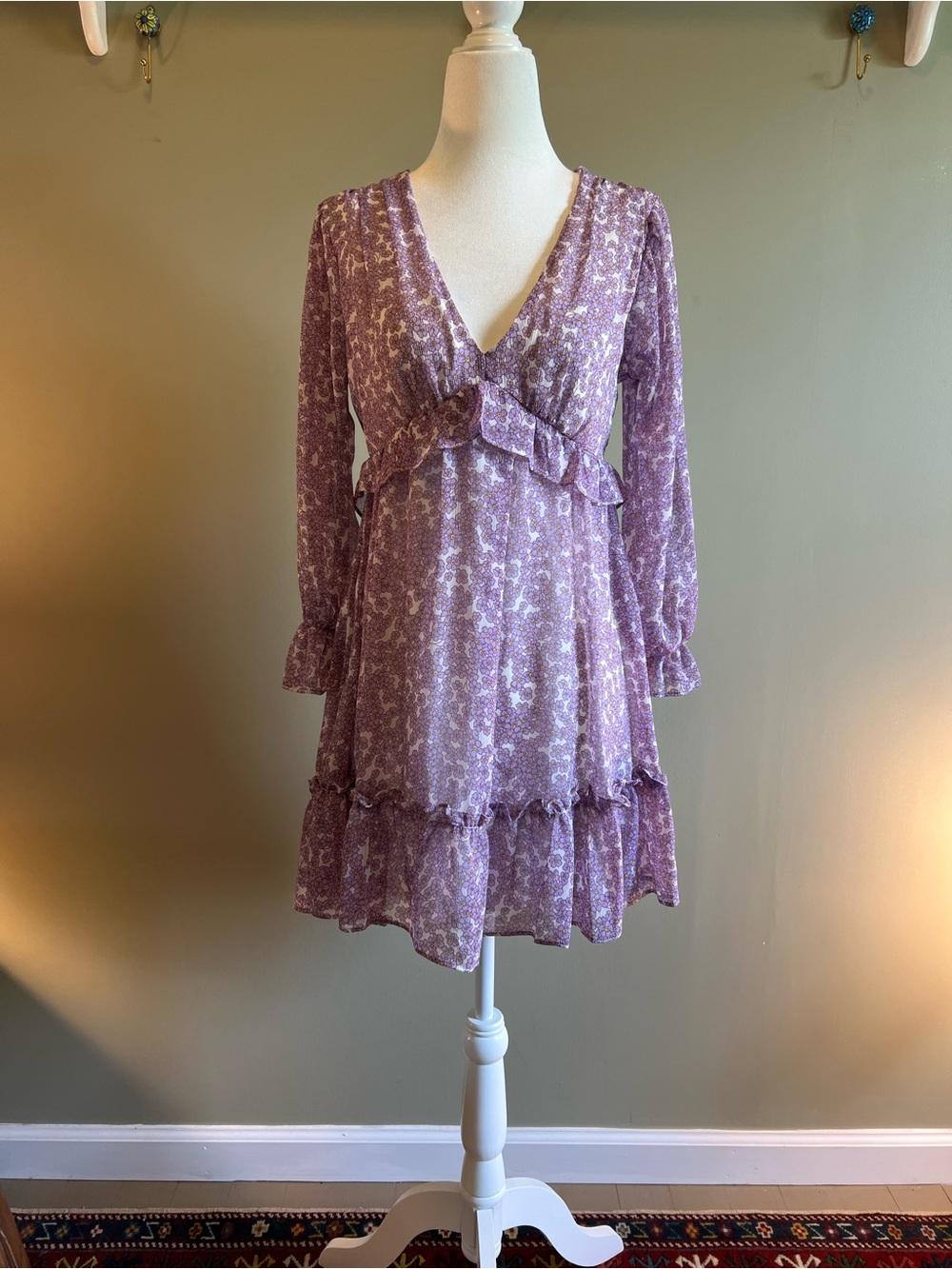 B‎ Darlin Dusty Purple Ditsy Floral V-Neck Long Sleeve Tiered Dress